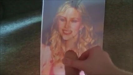 Hãy tưởng nhớ Scarlett johansson