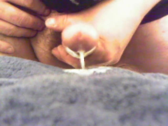 Cumming hard