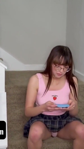 Must-see moment from "FreeUse Fantasy - My Hot Stepsis Honey Hayes Puts Down Her New Game Only To Receive A Delicious Cum"