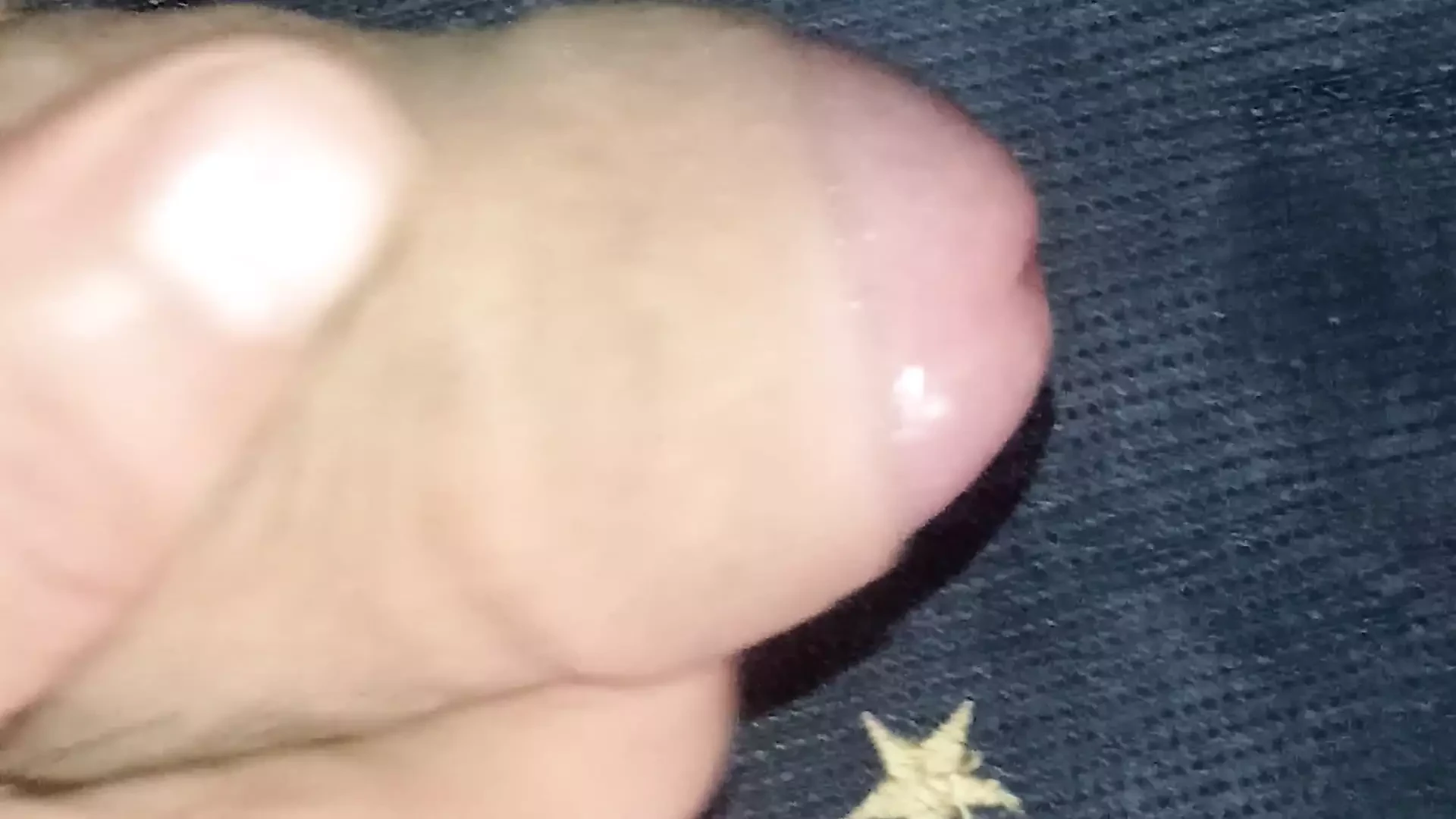 Jeune porno colombien dans ma chambre, je me masturbe