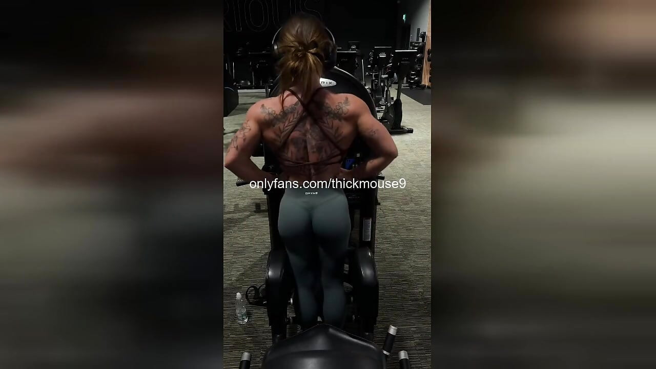 TikTok Live Accident: Teen's Pussy Destroyed by Huge Cock Gape