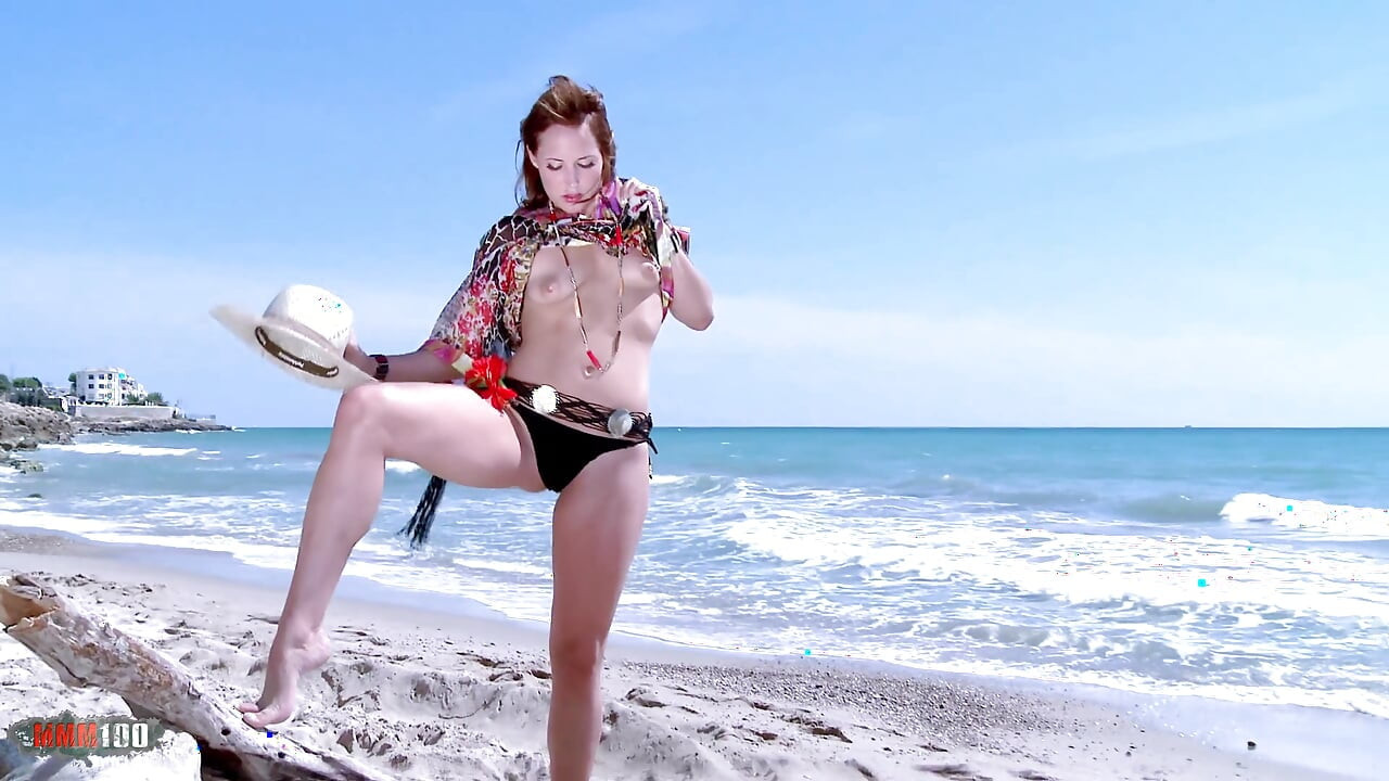 Emy russo hübsche zierliche rothaarige emy russo