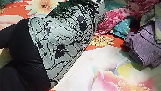 Istri seksi muslim yang cantik lagi asik ngentot