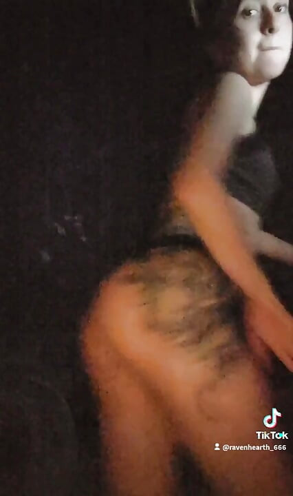 Éjaculation sur mon cul twerking