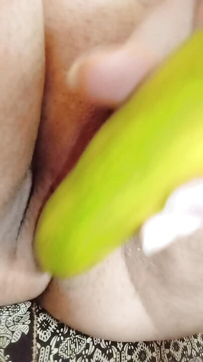 Thích Nhét Dưa Leo