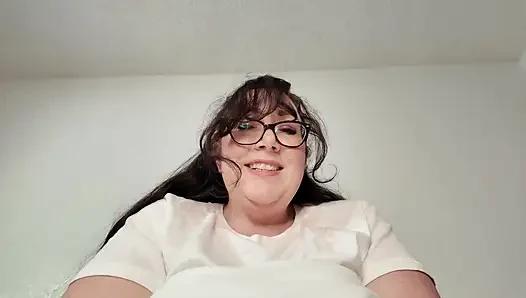 Dev kadın üvey anne rahat emiyor ve döl teşviki