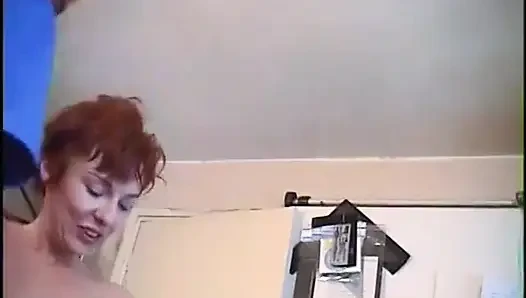 College babe gets her wet pussy eaten on guy's desk
