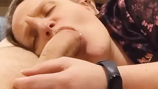 She Sucks and Smears Her Young Lover's Sperm in a Selfie