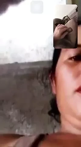 Videohívás fülöp-szigeteki nővel, hogy elélvezzek