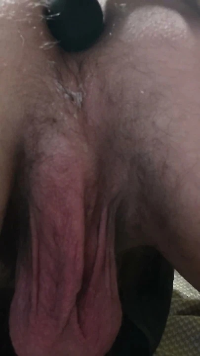 我在撸管他的鸡巴时操了我的绿帽男的菊花