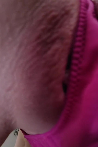 Em Yang - κάθισμα στο πρόσωπο με βρεγμένα εσώρουχα