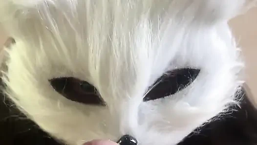 Сегодня я шаловливая кошечка, которая хочет молока