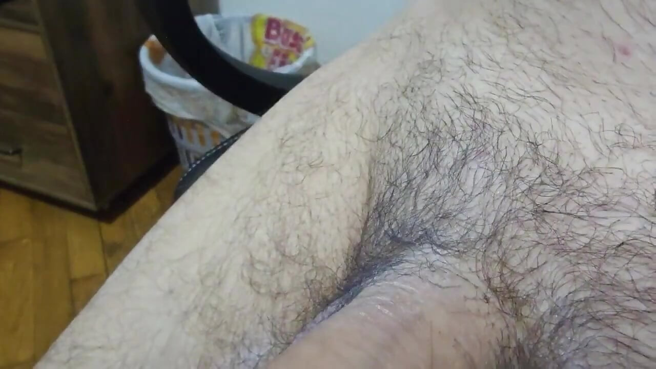 Nice Handjob with Big Cock Near the Cam and Nice Leaky Cumshot