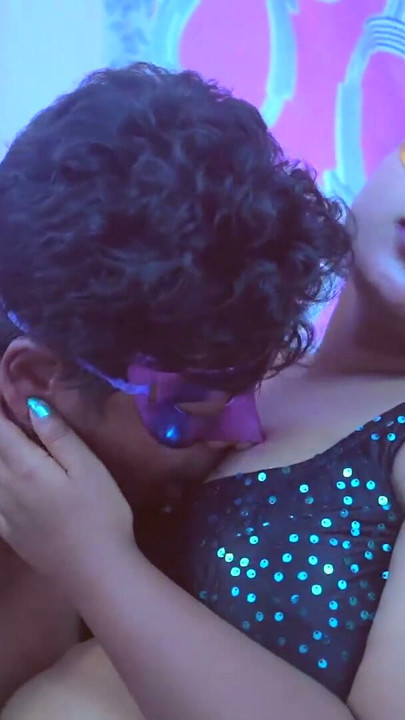 Bạn của Desi Ruma quan hệ với cô ấy dưới vỏ bọc nói chuyện | Clip 1