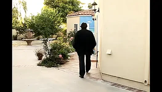 Eng rasierte kleine muschi und arschloch zerstören ficken Teil 1