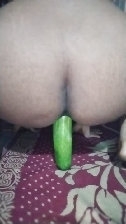 Village bhabi esfregando buceta e esguichando orgasmo para seu namorado