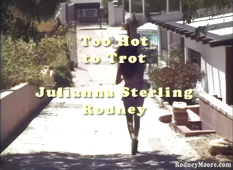 Vintage Beauty Nude Outdoors Fuck and Facial Julianna Sterling