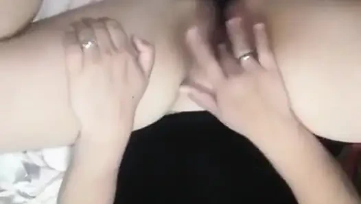 Трогаю в комнате моей двоюродной сестры