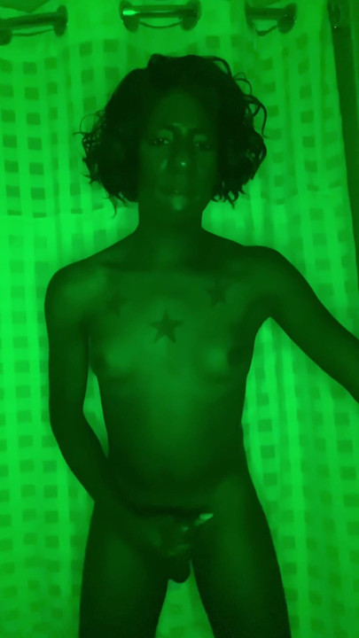 Ebony Ladyboy with Big Dick on Vacation | Clip 1