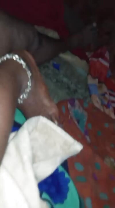 Die muschi einer Frau aus Goa wird nach dem ficken zur fotze