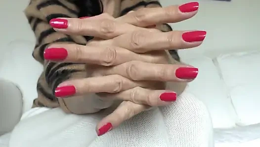 Rote fingernägel WICHsanleitung teil 1, Präsentiert von Lady victoria Valente