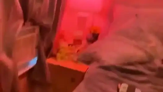 Bu odayı temizlemek zorundayım