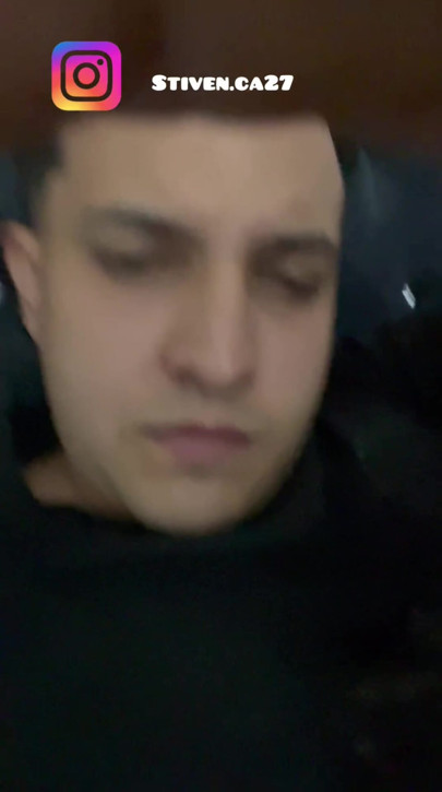 Kamp alanında beni emiyor