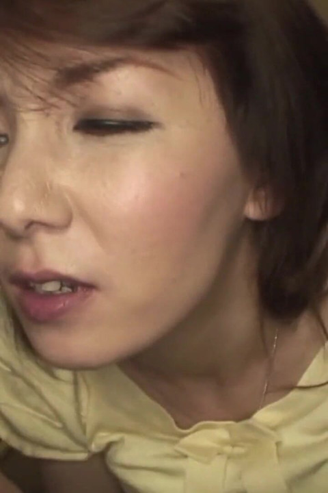 Dirty Asian Scene-3 japanese Wive Likes a Blowjob in the Kitchen