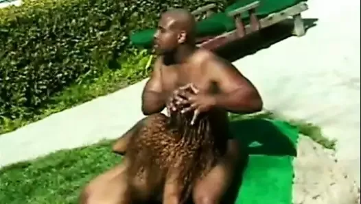 Young ebony bitch gets slammed outdoors