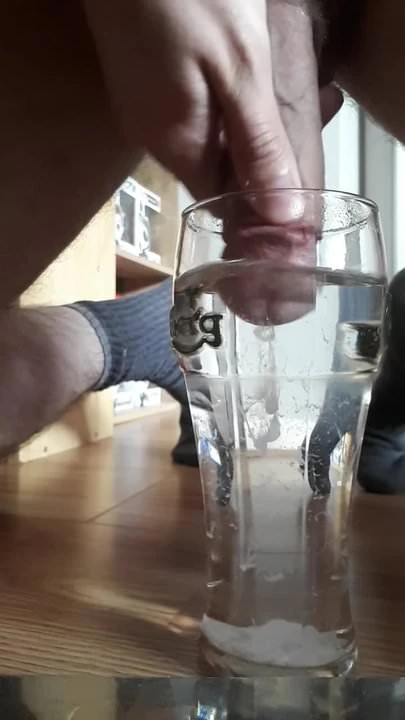 22 year old irish cum in pint of hot water