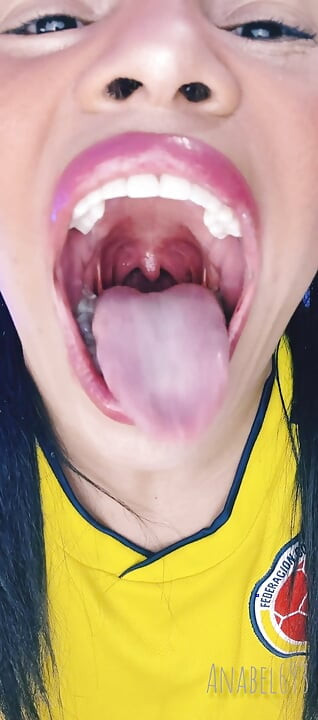 Ásít a hatalmas számmal