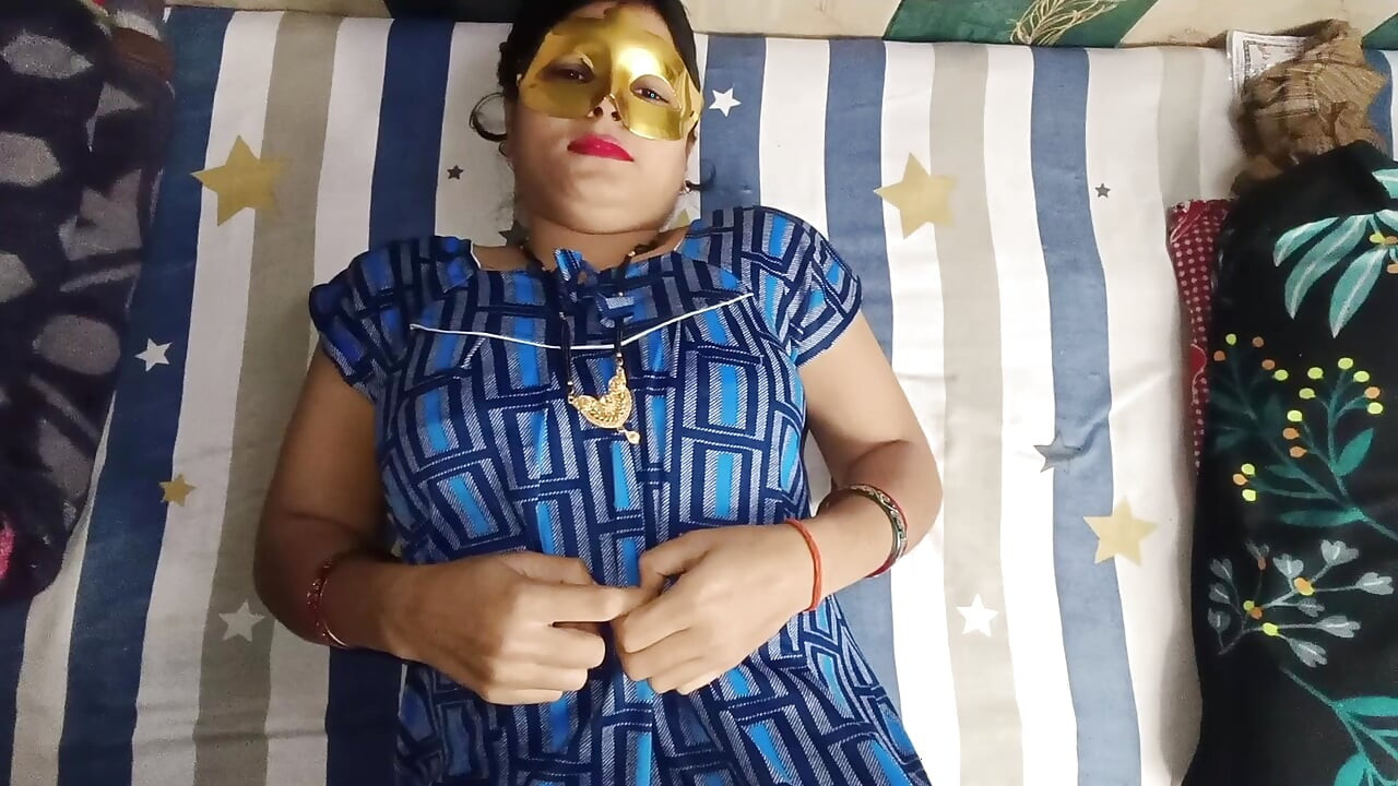 Desi Bhabhi kjølte ned fitteilden med klar hindi-stemme.