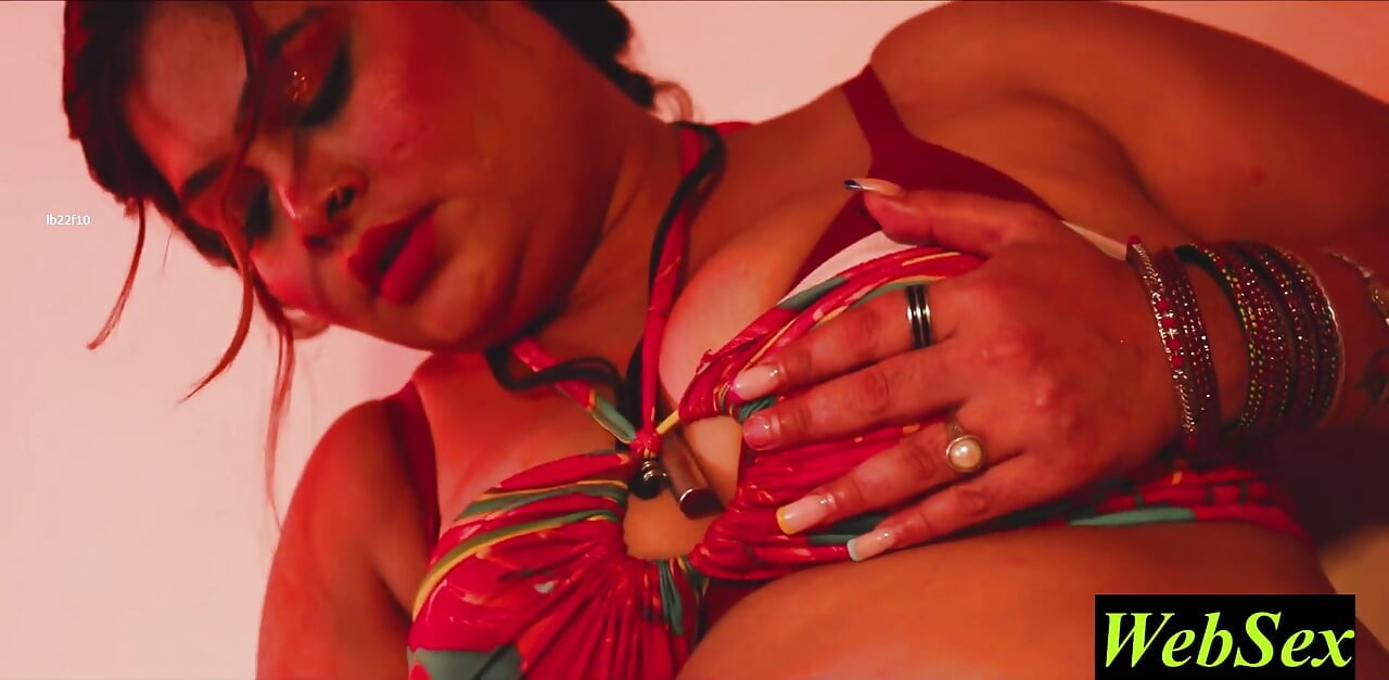 Horny Beautiful Girl Best Romantic Sex with Sugar Daddy! Best Indian Sex