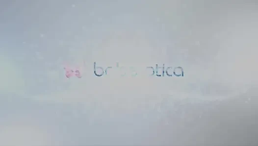 Arietta Adams gibt ein heißes interview