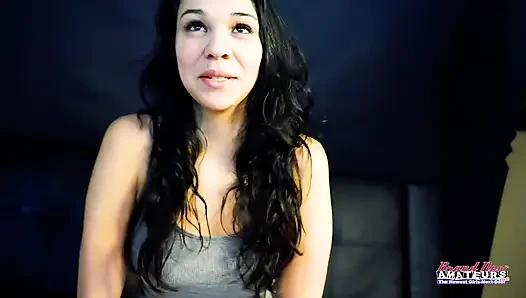 Sabrina миниатюрная татуированная брюнетка, волосатая грязный минет, страстная игра с лизанием очка!