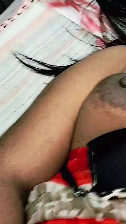 Adik tiri imut india yang cantik, seks hot xxx, obrolan bangla | Klip 1