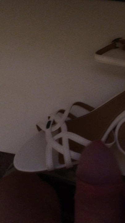 Mit Moms Schuhen gespielt