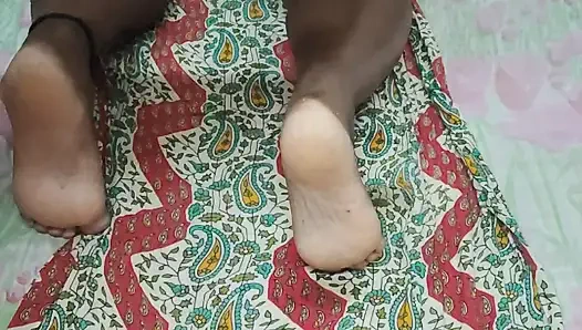 Kiya si cewek biwi ka lagi pijat badan