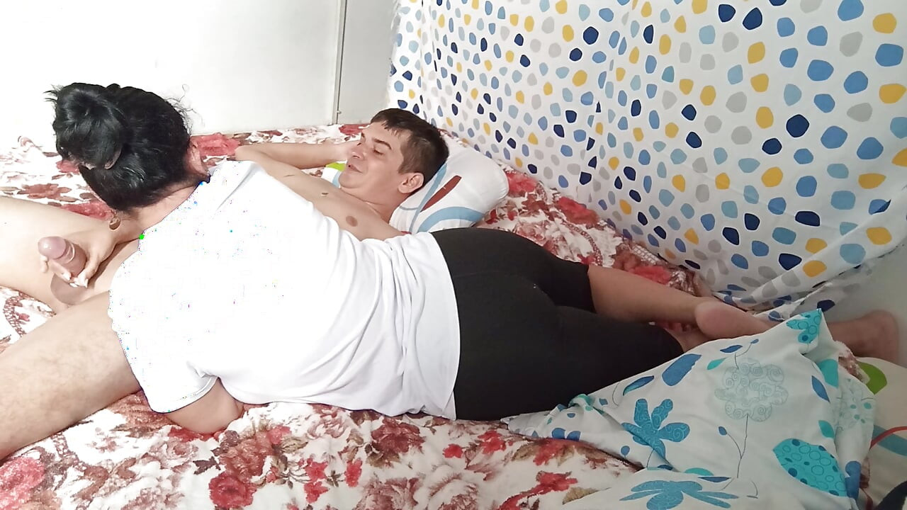 Spremna za ljubav do grla