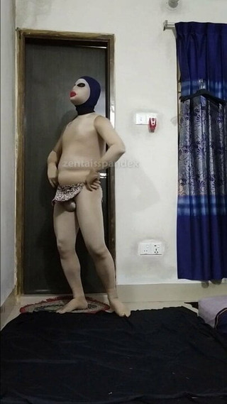 Zentai tarzán porno