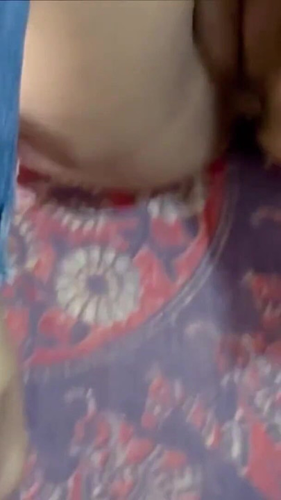 デシのタイトジーンズ、インドの女の子、自家製の膣でセックス |クリップ1