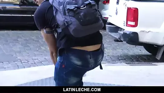Latinleche - 거리의 달콤한 라틴 남자