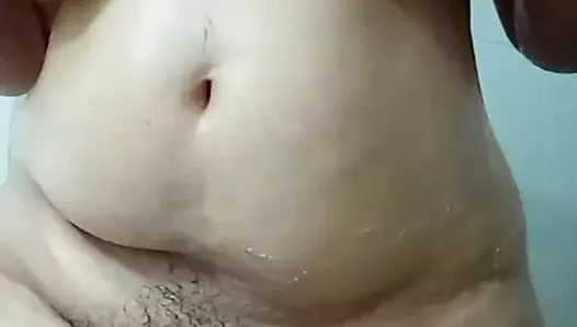 THICK BITCH PLAYS WITH HER HUGE BODY IN THE BATHROOM