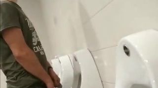 Urinol pendurado 1