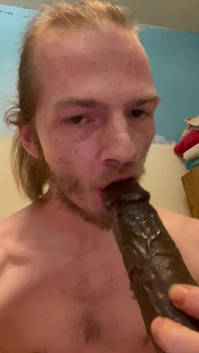 Whiteboi licks his own cum from BBC Dildo