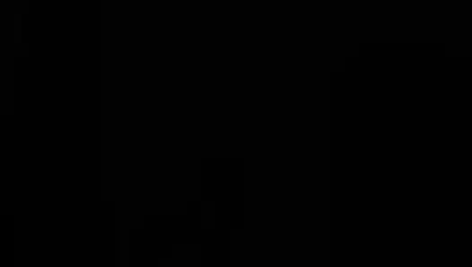 Girl Locked on the Balcony and Had to Wet Her Jeans