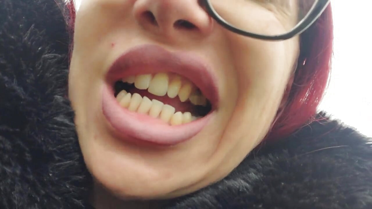 what great roars from that beautiful mouth!