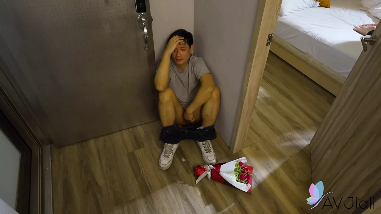 热辣的大奶子台湾女孩史黛西做爱。