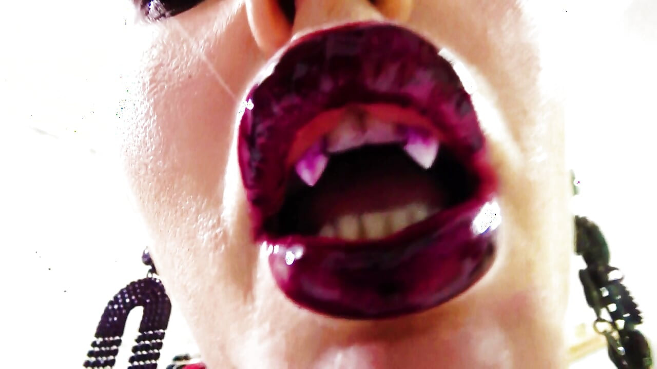 enslaved by  lipstick  kisses