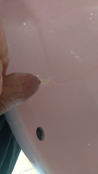Dick pissing very hard | Clip 1